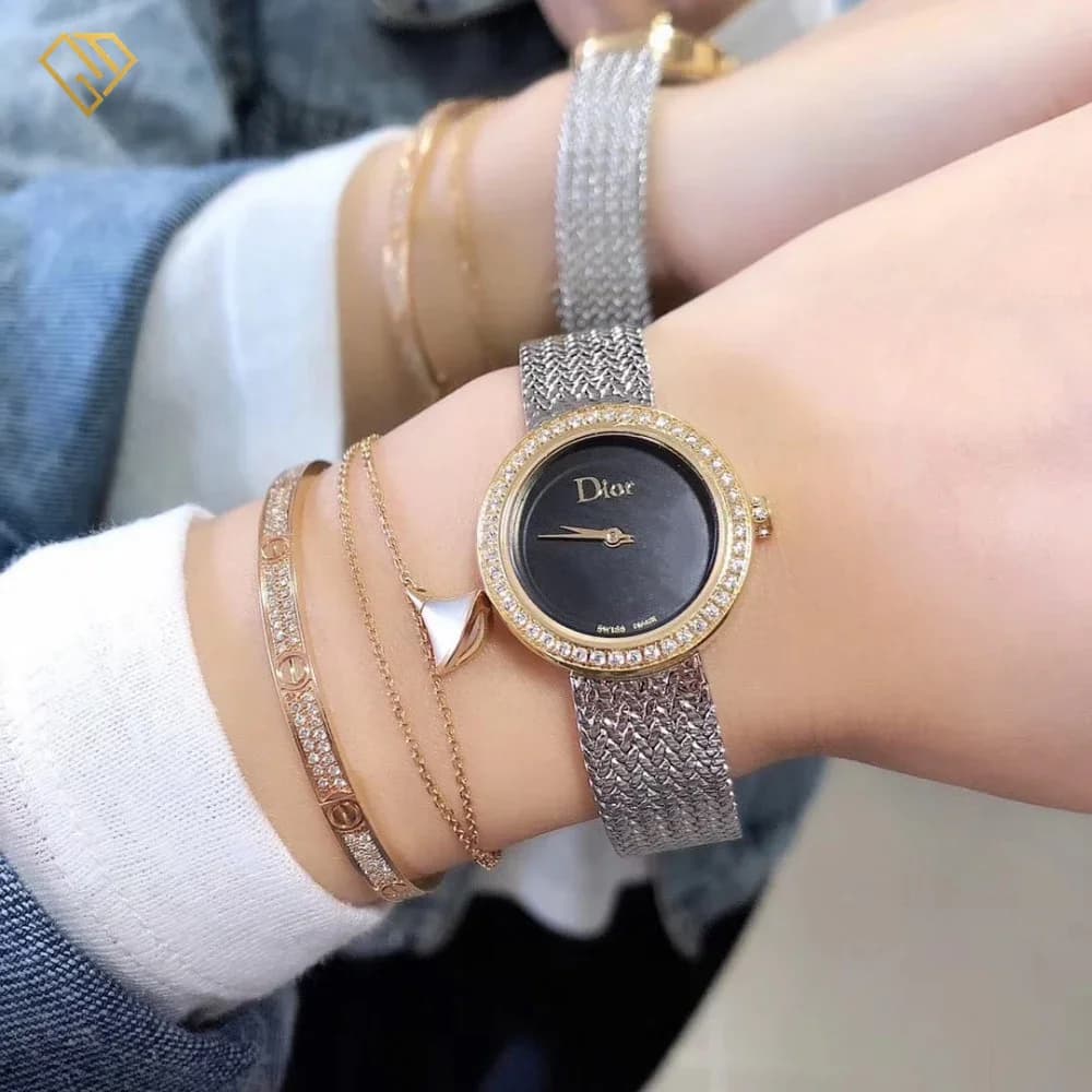 ساعت زنانه لوکس دیور مدل Dior PT750-SRG | صفحه مشکی و بند نقره ای — تصویر ۳
