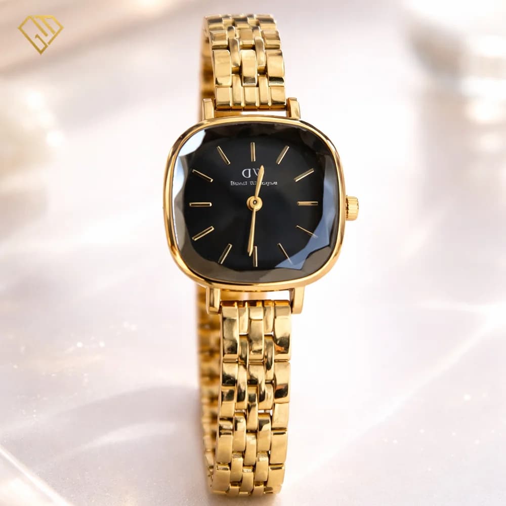 ساعت زنانه صفحه مربع برند Daniel Wellington بند استیل — تصویر ۱۰