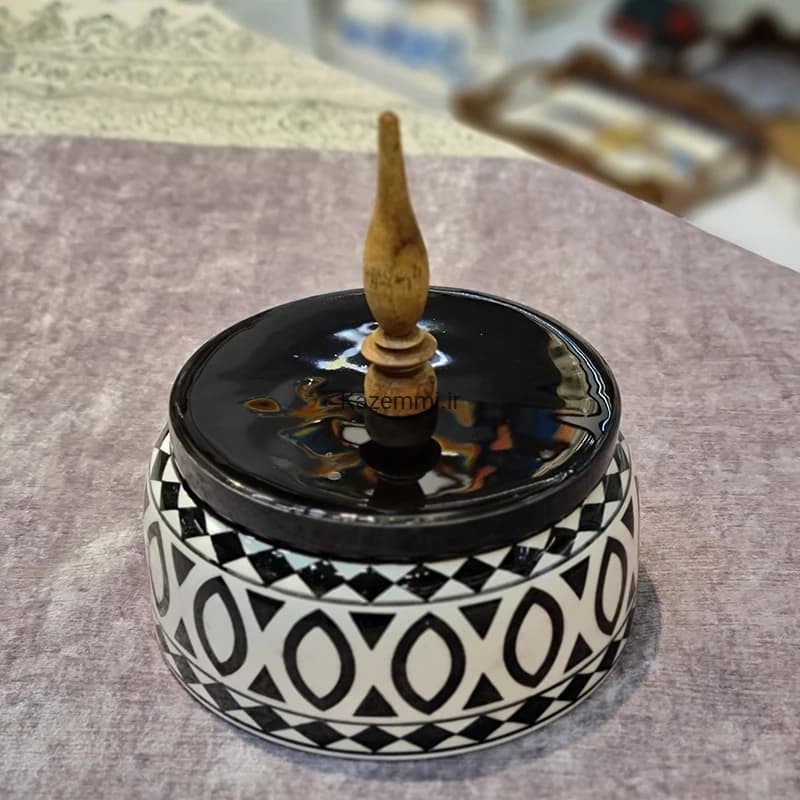 شکلات خوری سرامیکی با دسته چوبی سایز بزرگ — تصویر ۷