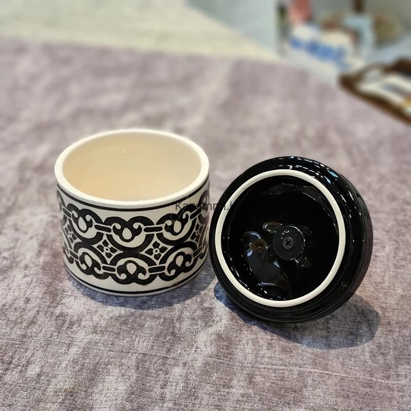 شکلات خوری سرامیک با دسته چوبی کوچک — تصویر ۶