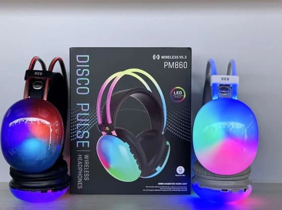 هدفون بی‌سیم PM860 مدل Disco Pulse با کاهش نویز فعال و LED RGB — تصویر ۳