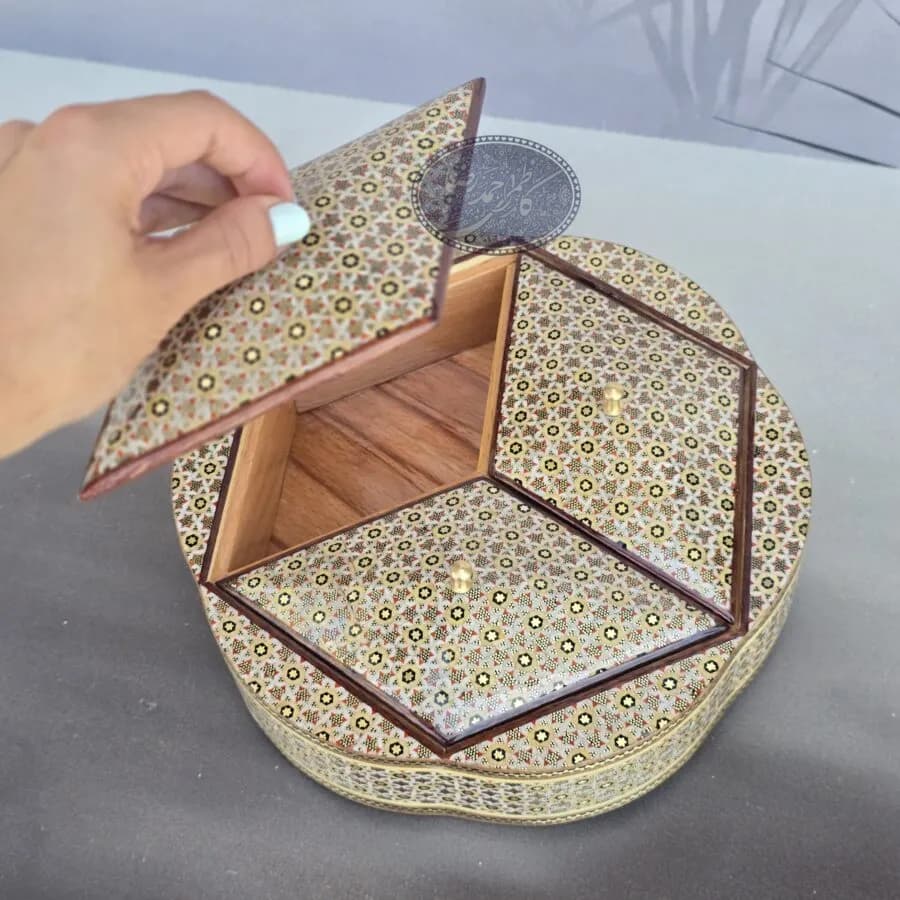 شکلات خوری سه درب گلی بزرگ — تصویر ۶
