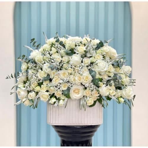 گلفروشی در سعادت آباد خیابان میرزایی غربی t7951 — تصویر ۲