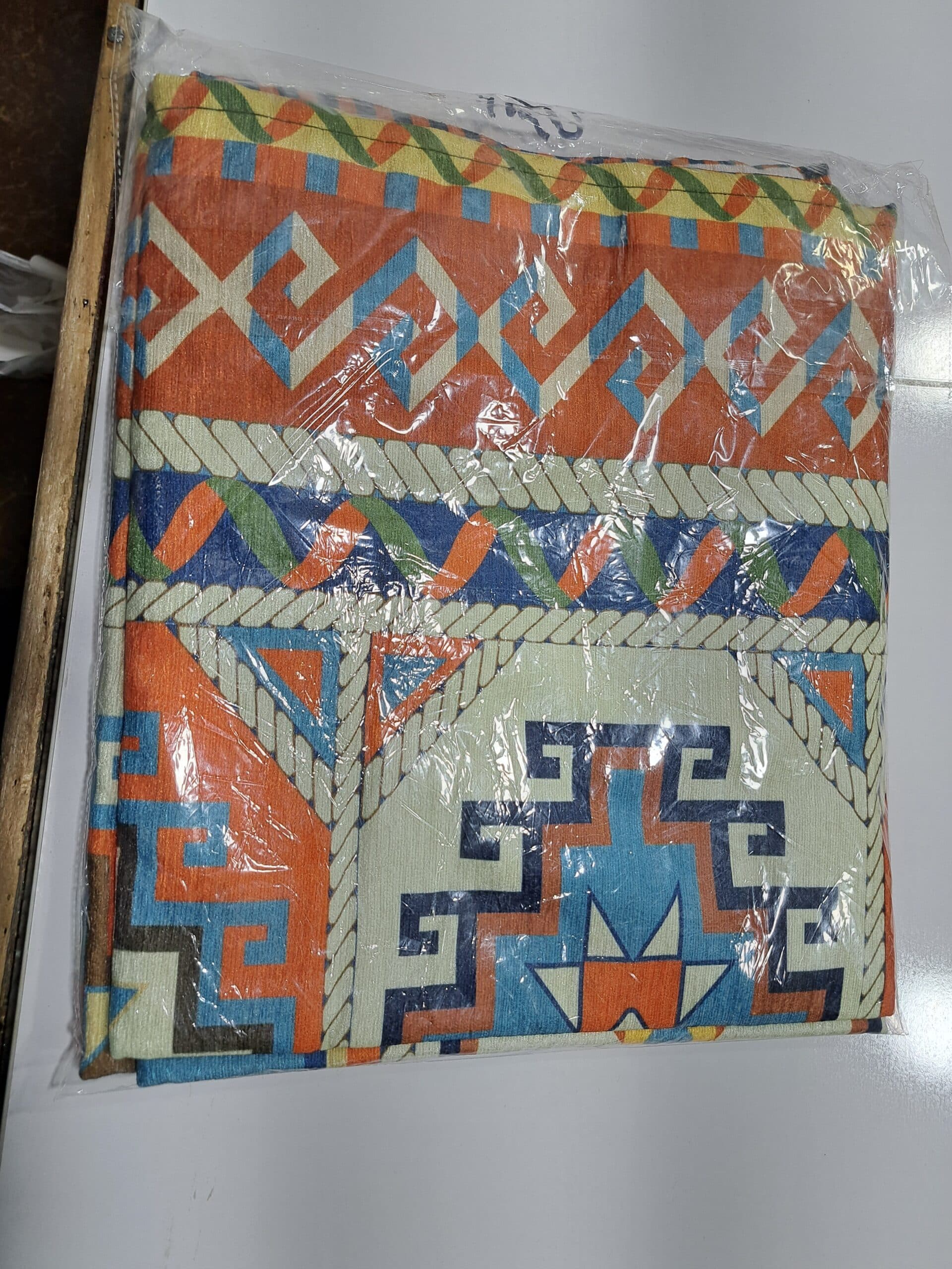 زیر سفره ای مخمل شنل کد zirsofre104 — تصویر ۲