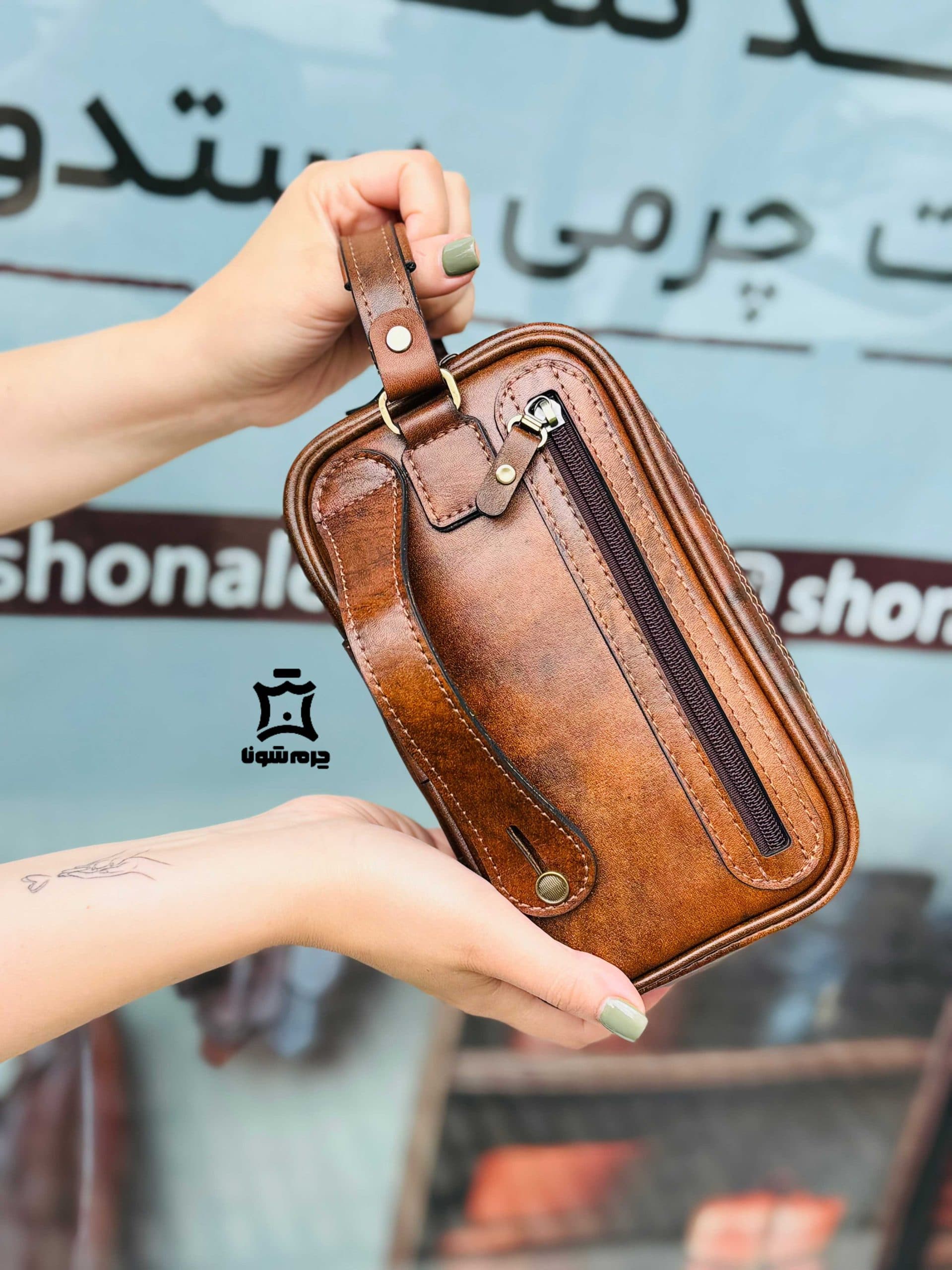 شوزبگ چرمی پرادا — تصویر ۳