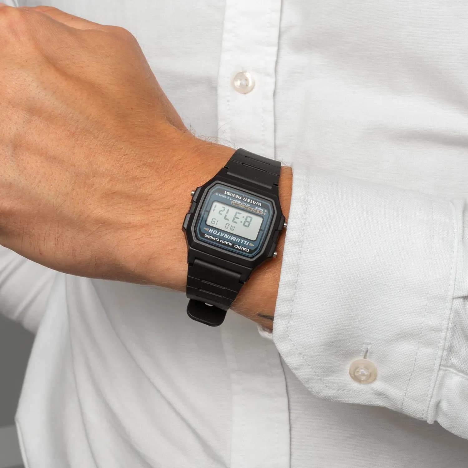 ساعت مچی دیجیتال کاسیو مدل Casio F-105W-1A / F-105W-1ASDF — تصویر ۲