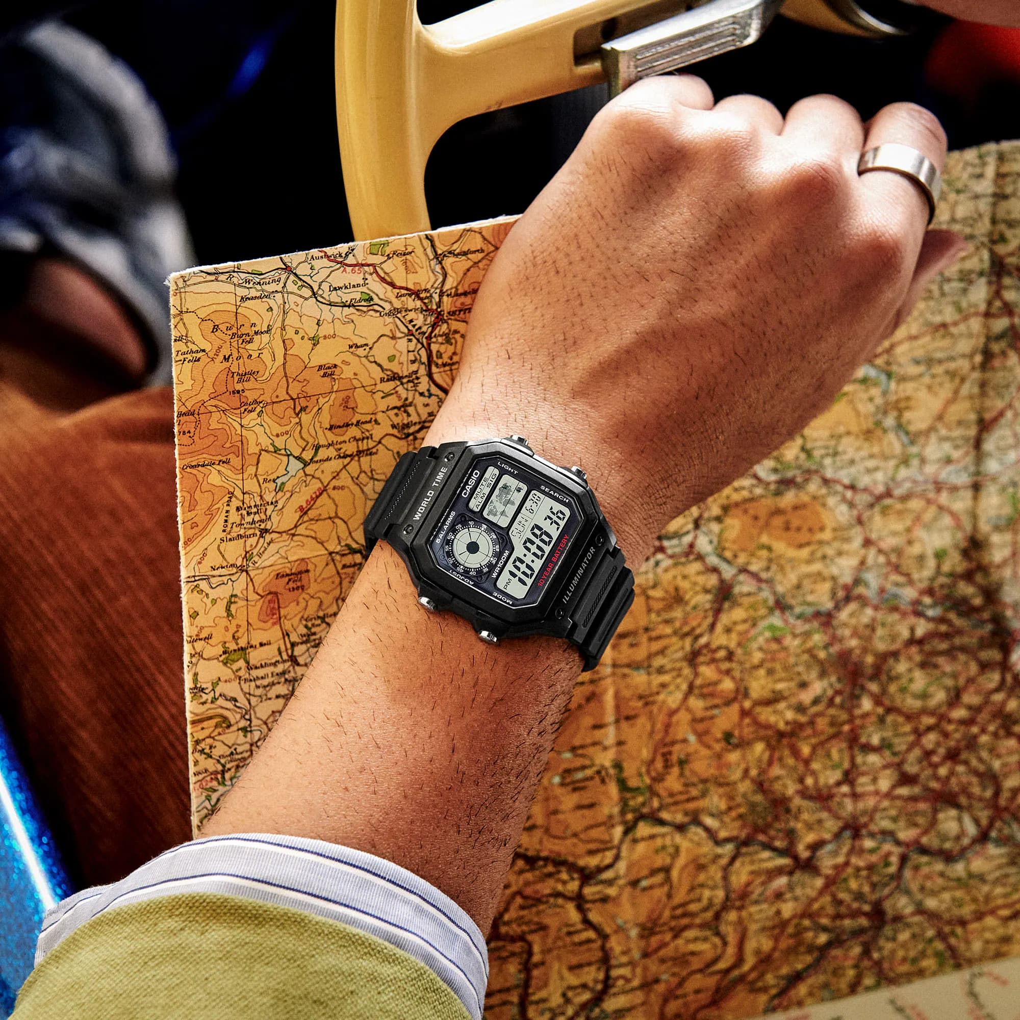 ساعت مچی دیجیتال کاسیو مدل Casio AE-1200WH-1AV — تصویر ۲