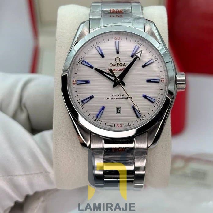 ساعت مردانه امگا Seamaster Aqua Terra با صفحه صدفی و موتور اتوماتیک — تصویر ۵