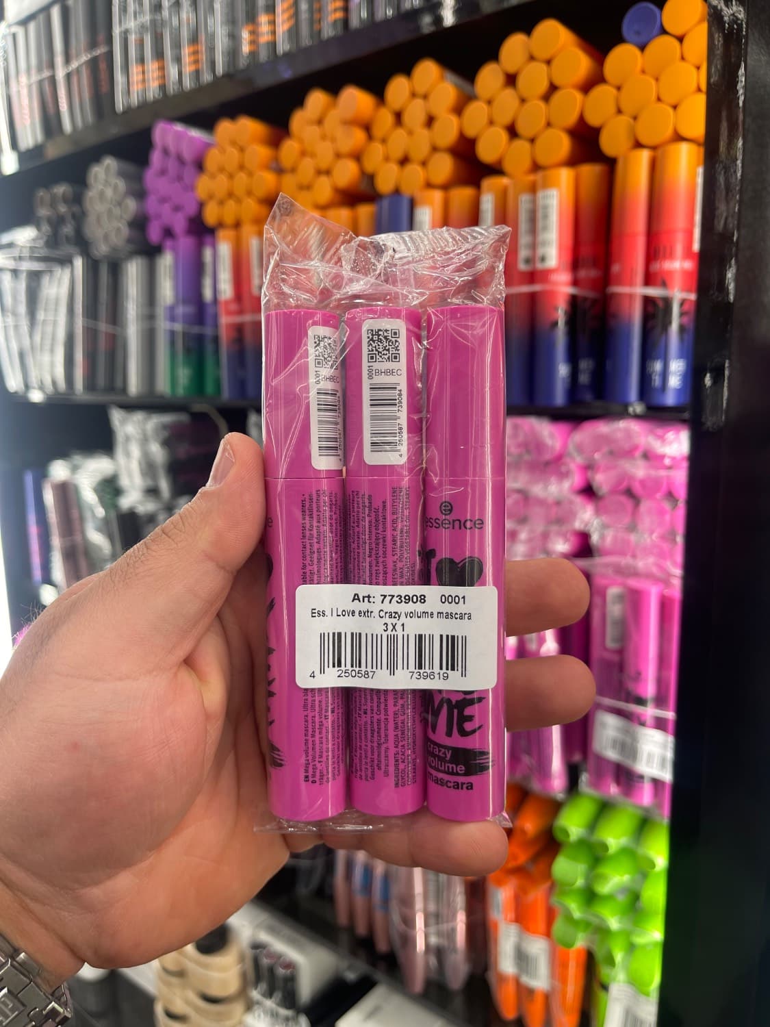 ریمل Love Extreme مدل Crazy Volume |ساخت ایتالیا اصل — تصویر ۶