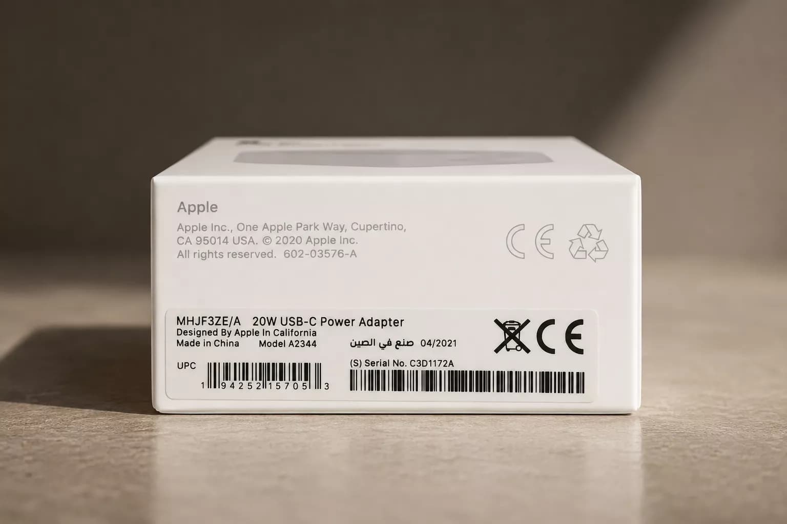 شارژر اصلی 20 وات اپل B/A — تصویر ۱۰
