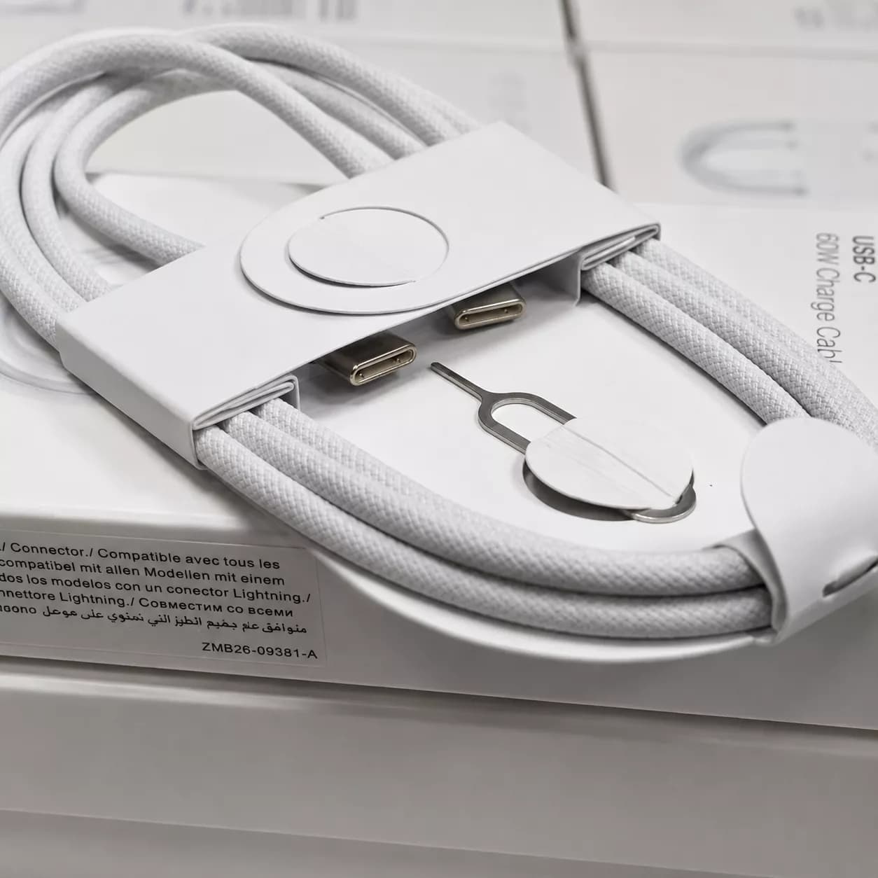 کابل شارژ اصلی Apple iPhone 16 | کابل USB-C به USB-C — تصویر ۹