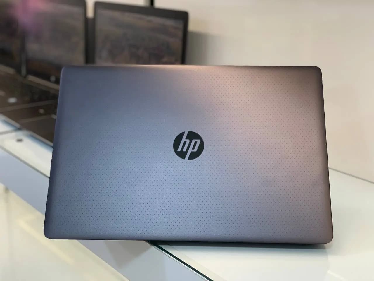 لپ تاپ استوک HP ZBook Studio G3 xeon گرافیک 4GB — تصویر ۳
