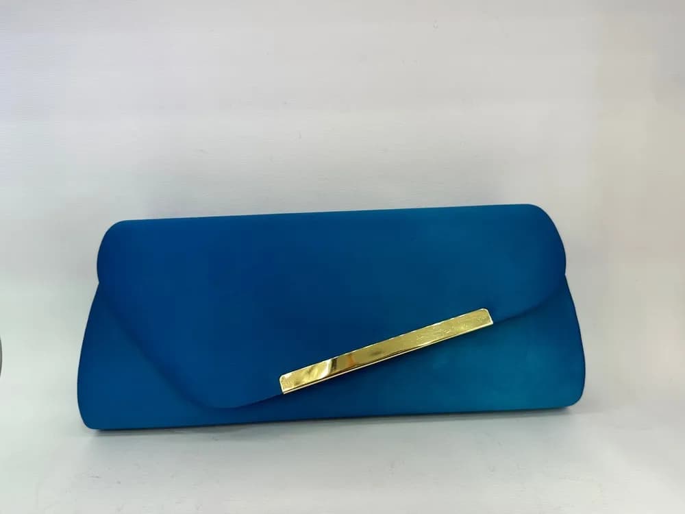 کیف مجلسی زنانه مدل کتابی با یراق طلایی رنگ آبی — تصویر ۸