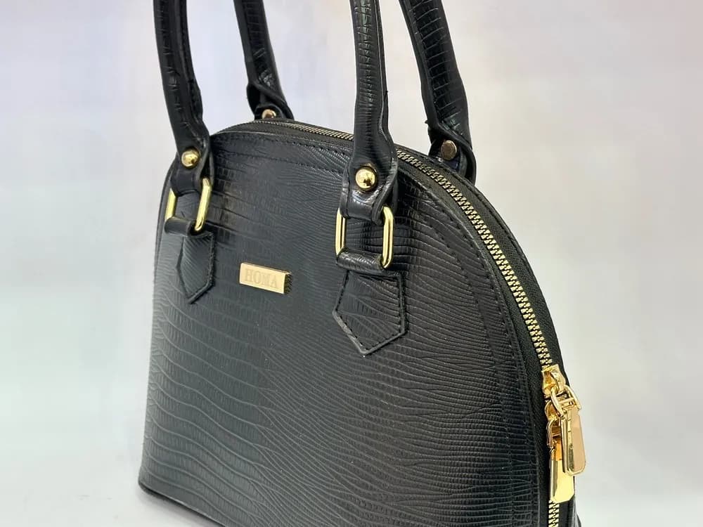 کیف دستی و دوشی زنانه هما (HOMA) مدل صدف طرح سنگی رنگ مشکی — تصویر ۳