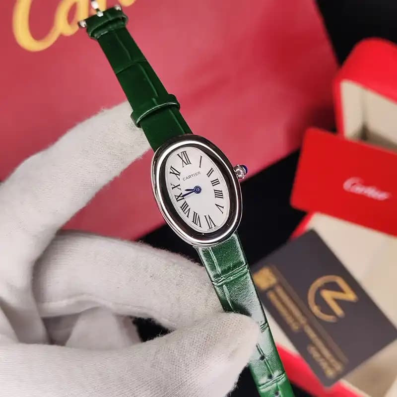 ساعت مچی زنانه کارتیر باگنور بند چرم رنگ سبز Cartier Baignoire Green Letter — تصویر ۹