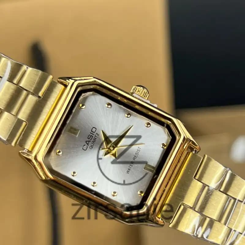 ساعت زنانه کاسیو کلاسیک سفید طلایی casio classic white and gold — تصویر ۲