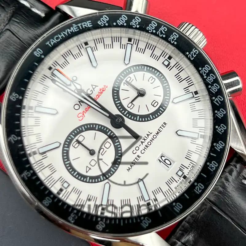ساعت مچی مردانه امگا اسپید مستر کرنوگراف سیلور صفحه سفید Omega Speedmaster Chronograph Silver White Screen — تصویر ۱۲
