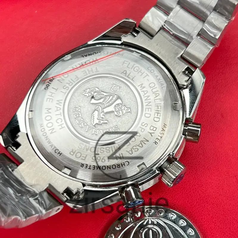 ساعت مچی مردانه امگا اسپید مستر کرنوگراف سیلور صفحه مشکی Omega Speedmaster Chronograph Silver Balck Screen — تصویر ۴