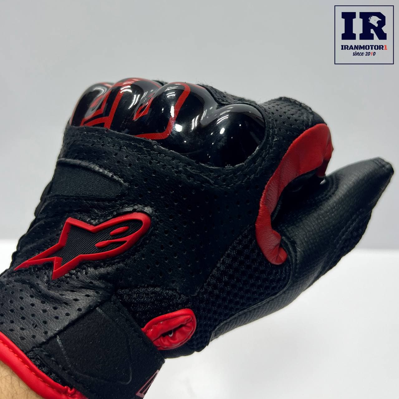 دستکش‌ موتور سواری آلپین استار چرمی کربن Alpinestar مشکی قرمز — تصویر ۷