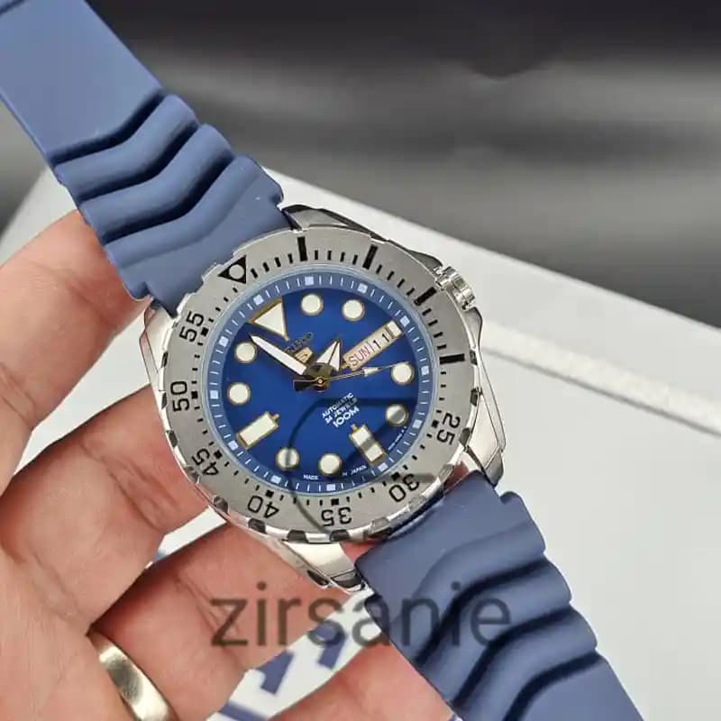 ساعت مچی مردانه سیکو 5 اسپرت اتوماتیک سیلور آبی Seiko 5 Sport Automatic Silver Blue — تصویر ۴
