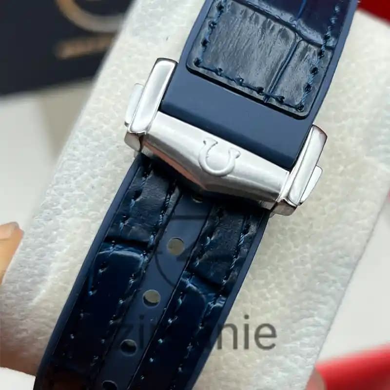 ساعت مچی مردانه امگا کانسلیشن اتوماتیک بند چرم سیلور‌ سرمه‌ای صفحه سفید Omega Consitlition Automatic Leather Strap Silver Navy White Screen — تصویر ۱۱