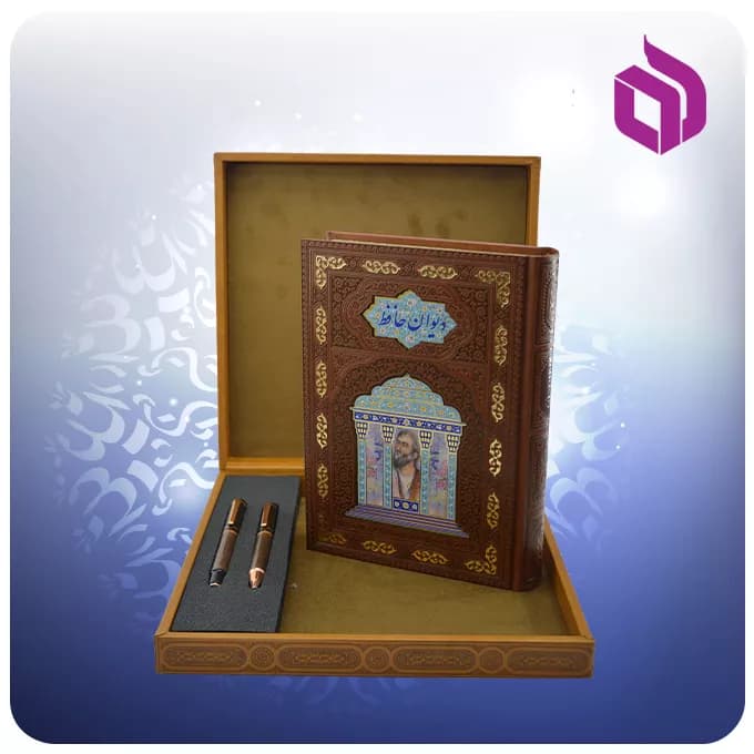 حافظ وزیری عطری چرم با خودکار و روان نویس طرحدار — تصویر ۵