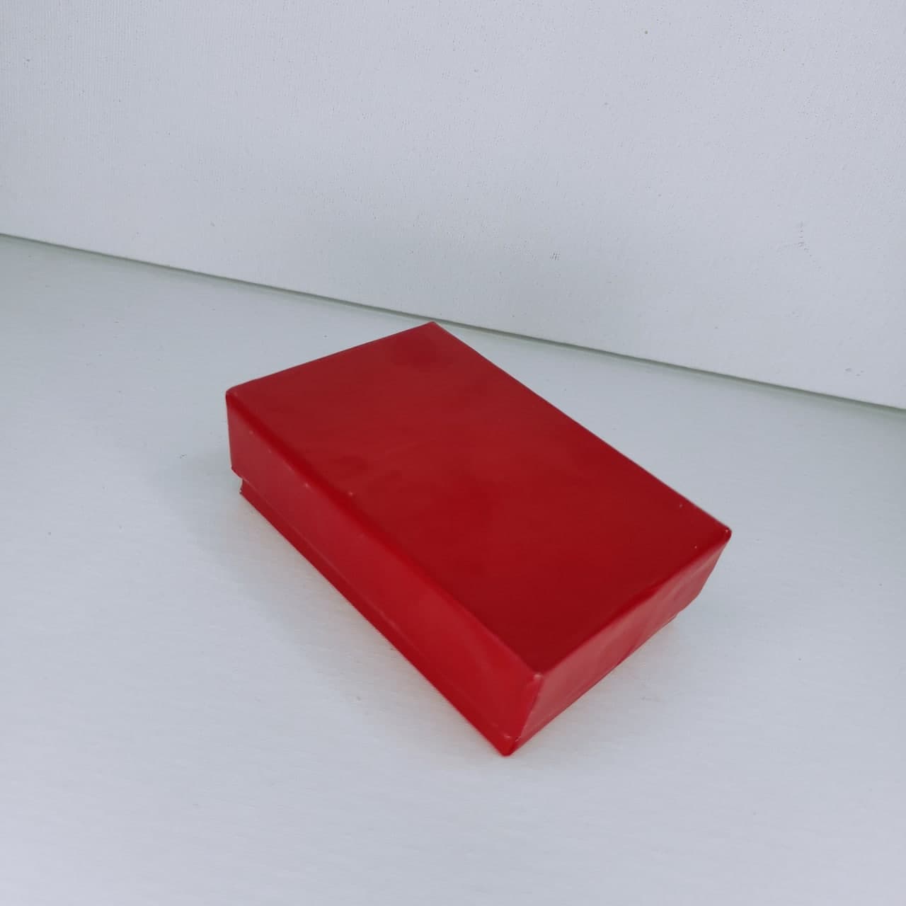 جعبه کادویی مخصوص نیم ست و گوشواره کد GB1345