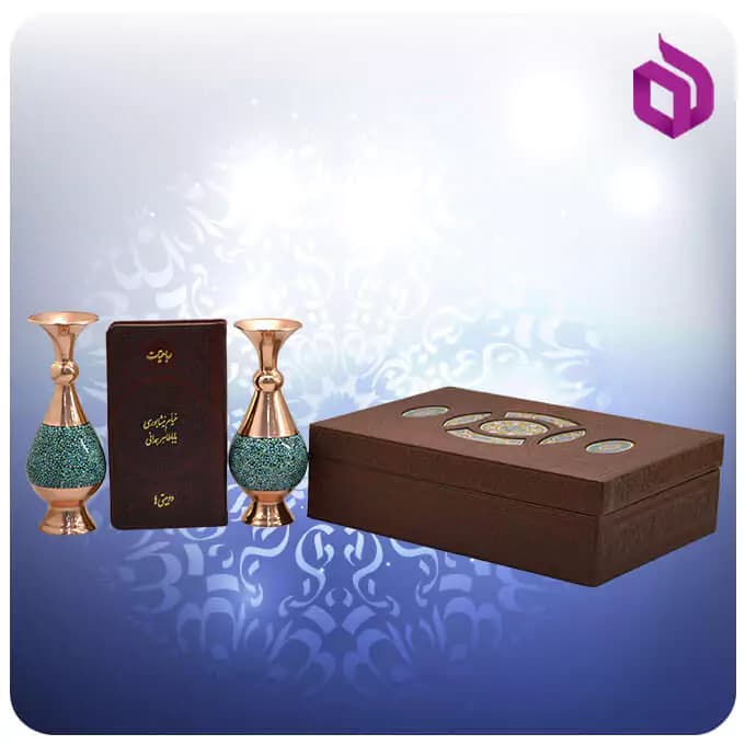 خیام و باباطاهر پالتویی چرمی با دو گلدان فیروزه ۱۶ سانتی‌متری — تصویر ۲