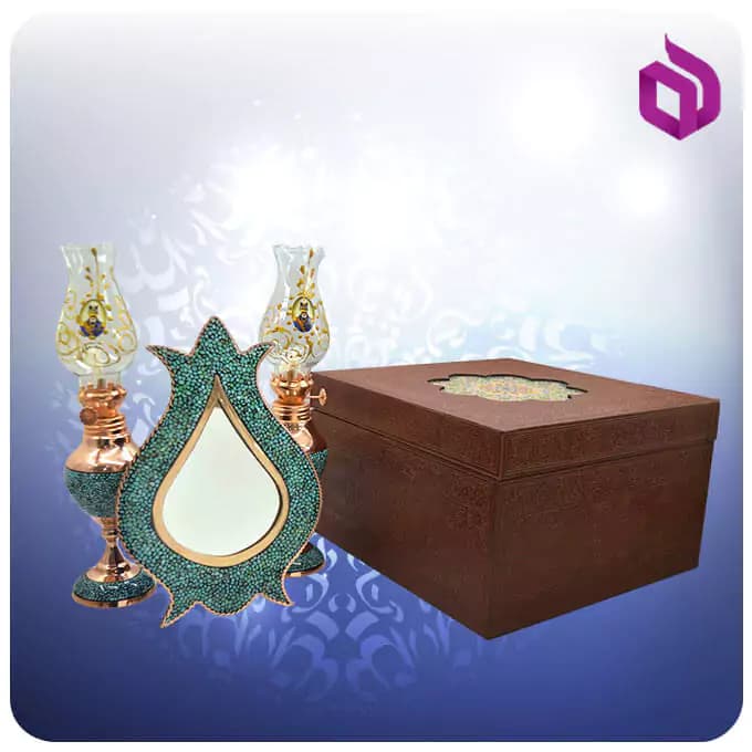 آینه اناری 23 سانت و دو چراغ نفتی فرانسوی مس و فیروزه کوب شمائی با جعبه ام دی اف چرمی