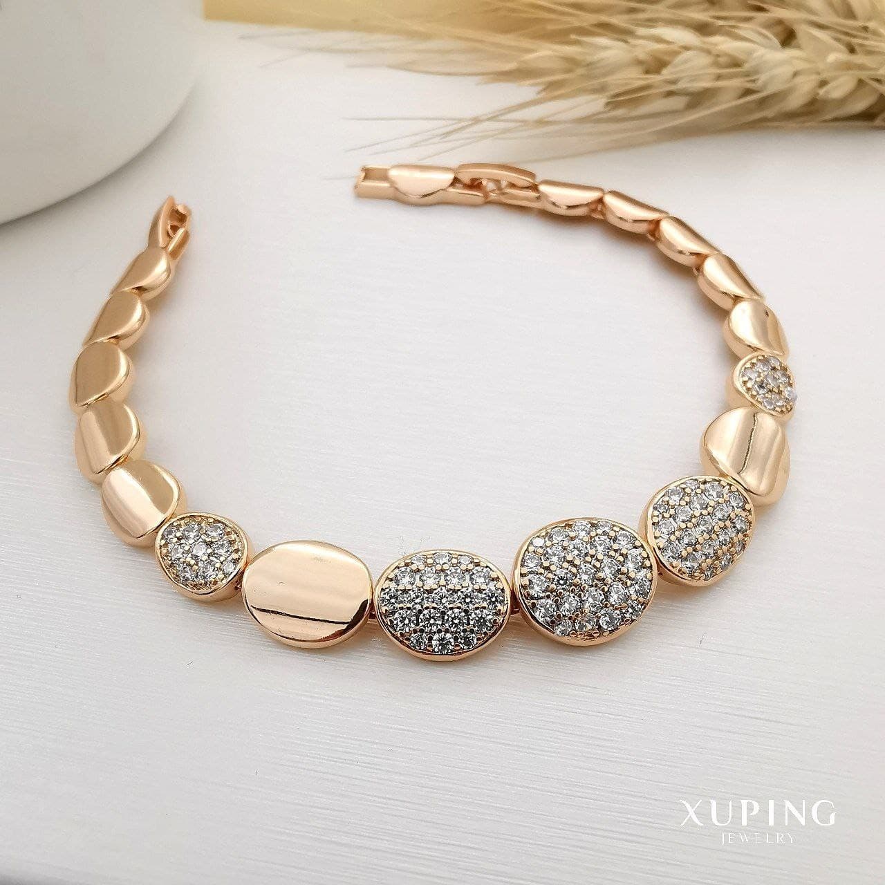 دستبند زنانه ژوپینگ مدل نگین دار کد B1264