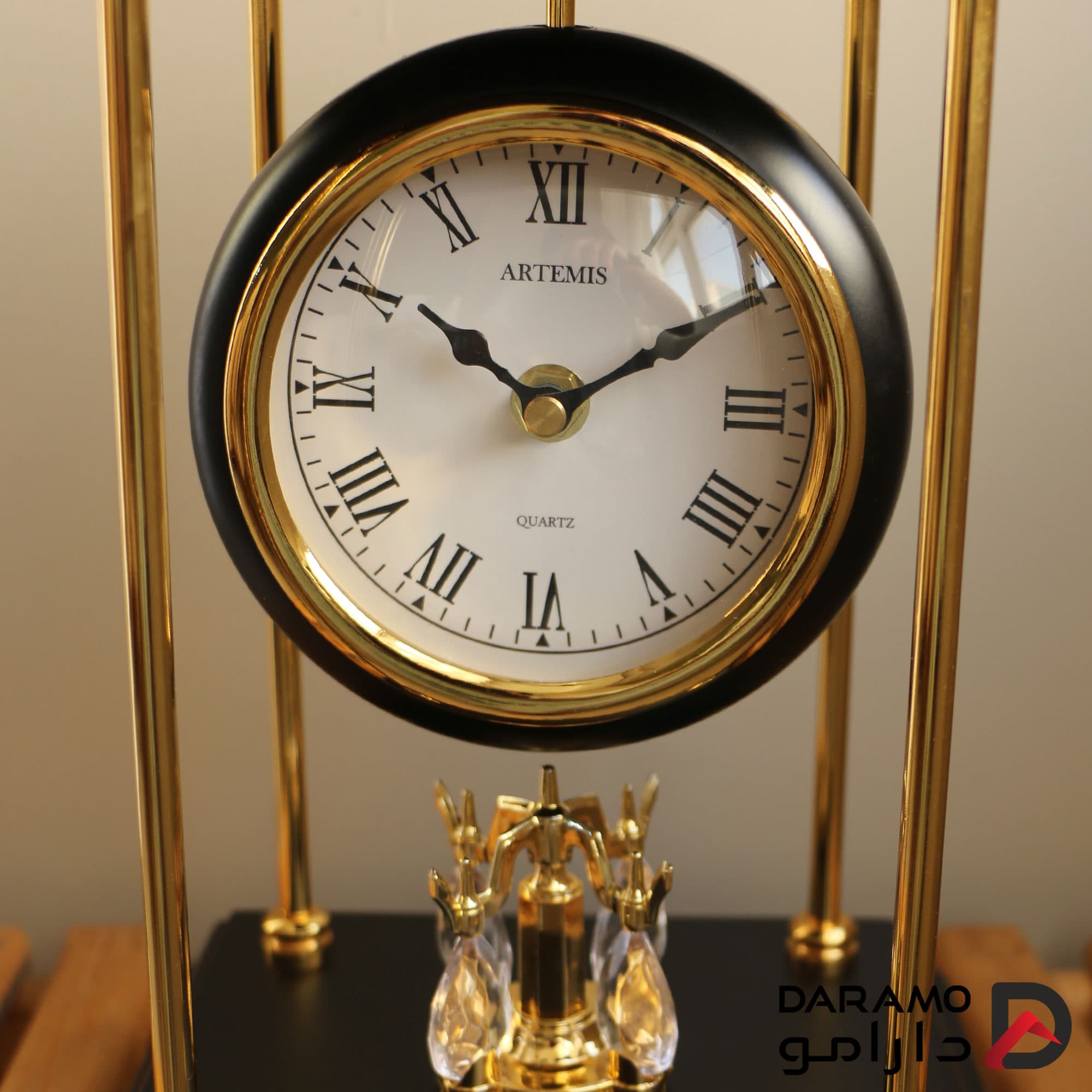 ساعت رومیزی آرتمیس مدل 1026 مشکی طلایی — تصویر ۸