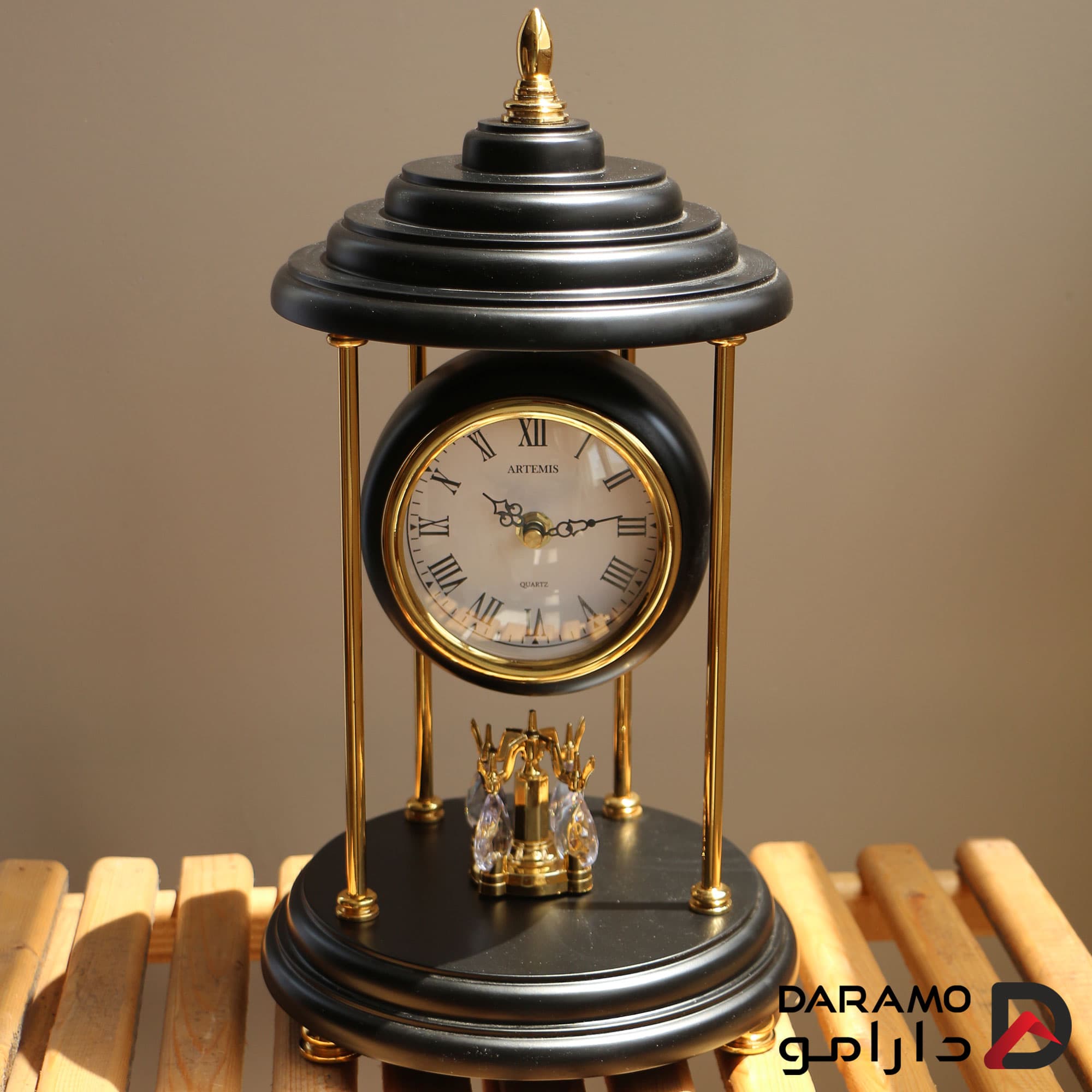 ساعت رومیزی آرتمیس مدل 1027 مشکی طلایی — تصویر ۵