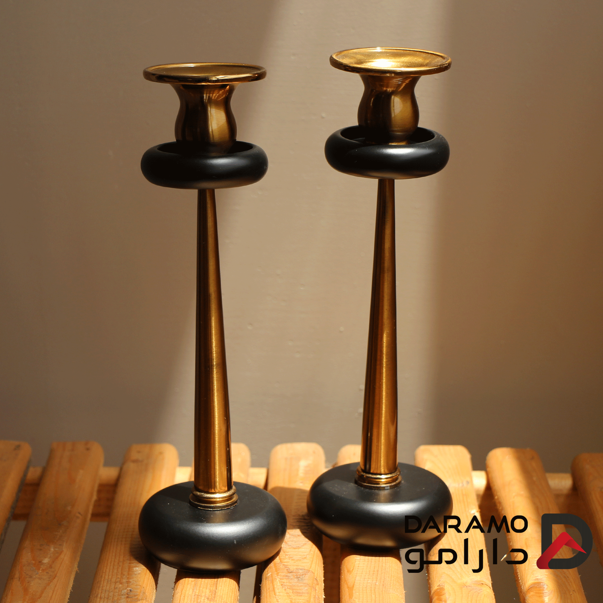 شمعدان آرتمیس مشکی طلا