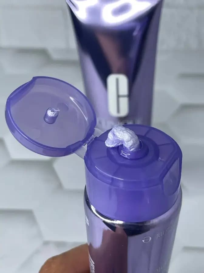شوینده موس پاک کننده کلینیک Clinique Take The Day Off Facial Cleansing Mousse 125Ml — تصویر ۳