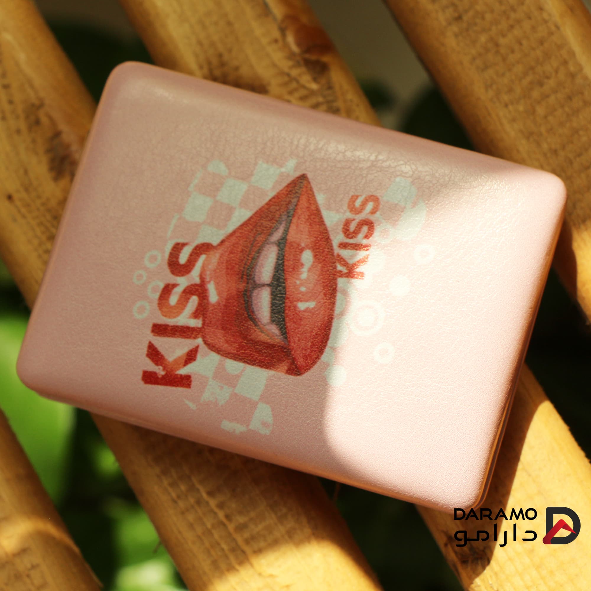 اینه فانتزی چرمی مدل kiss — تصویر ۳