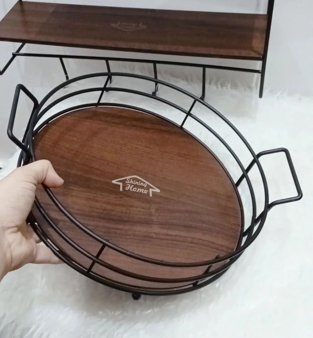 سینی فلزی گرد کف چوب — تصویر ۴