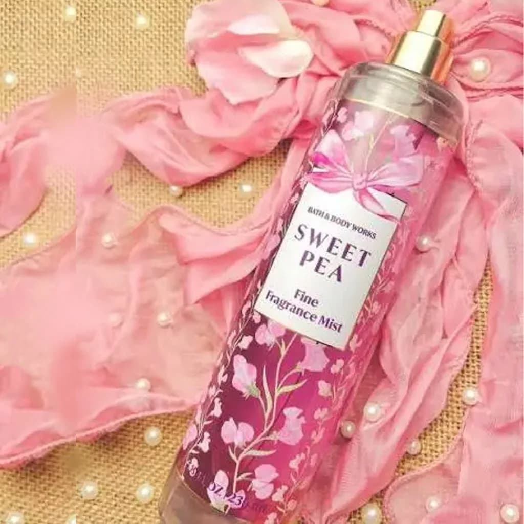 بادی اسپلش بث اند بادی ورکس Bath and Body Works رایحه SWEET PEA حجم 236 میل — تصویر ۵