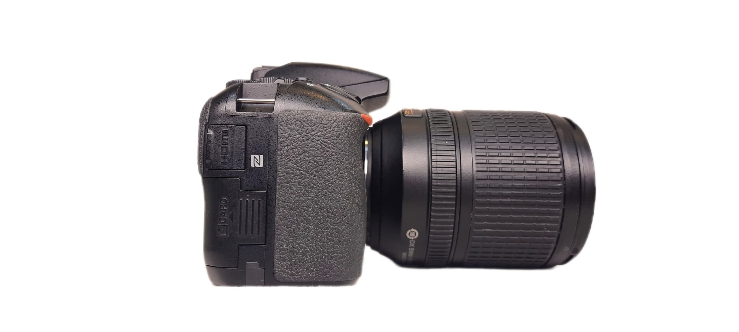دوربین عکاسی نیکون دست دوم (5600 شات)Nikon 5600 18-140 — تصویر ۳