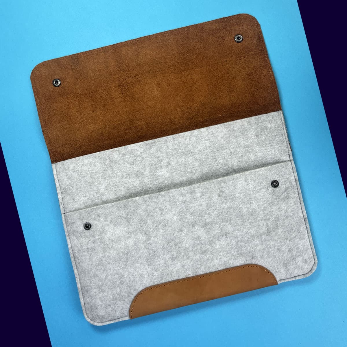 کیف لپ تاپ لدرن مدل Stella کد KFS01 مناسب برای لپ تاپ تا 13 اینچی — تصویر ۱۰