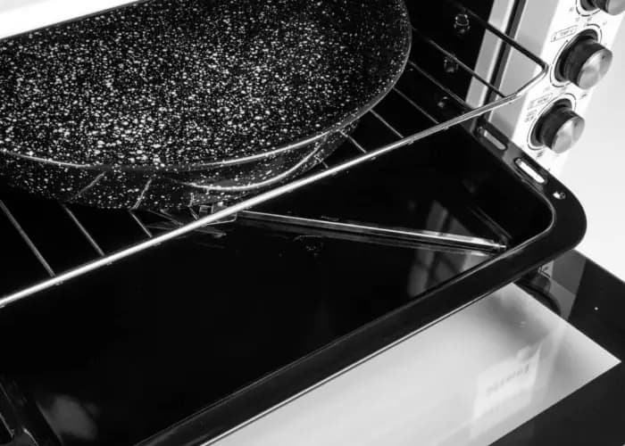 آون توستر مینل مدل M60 — تصویر ۸