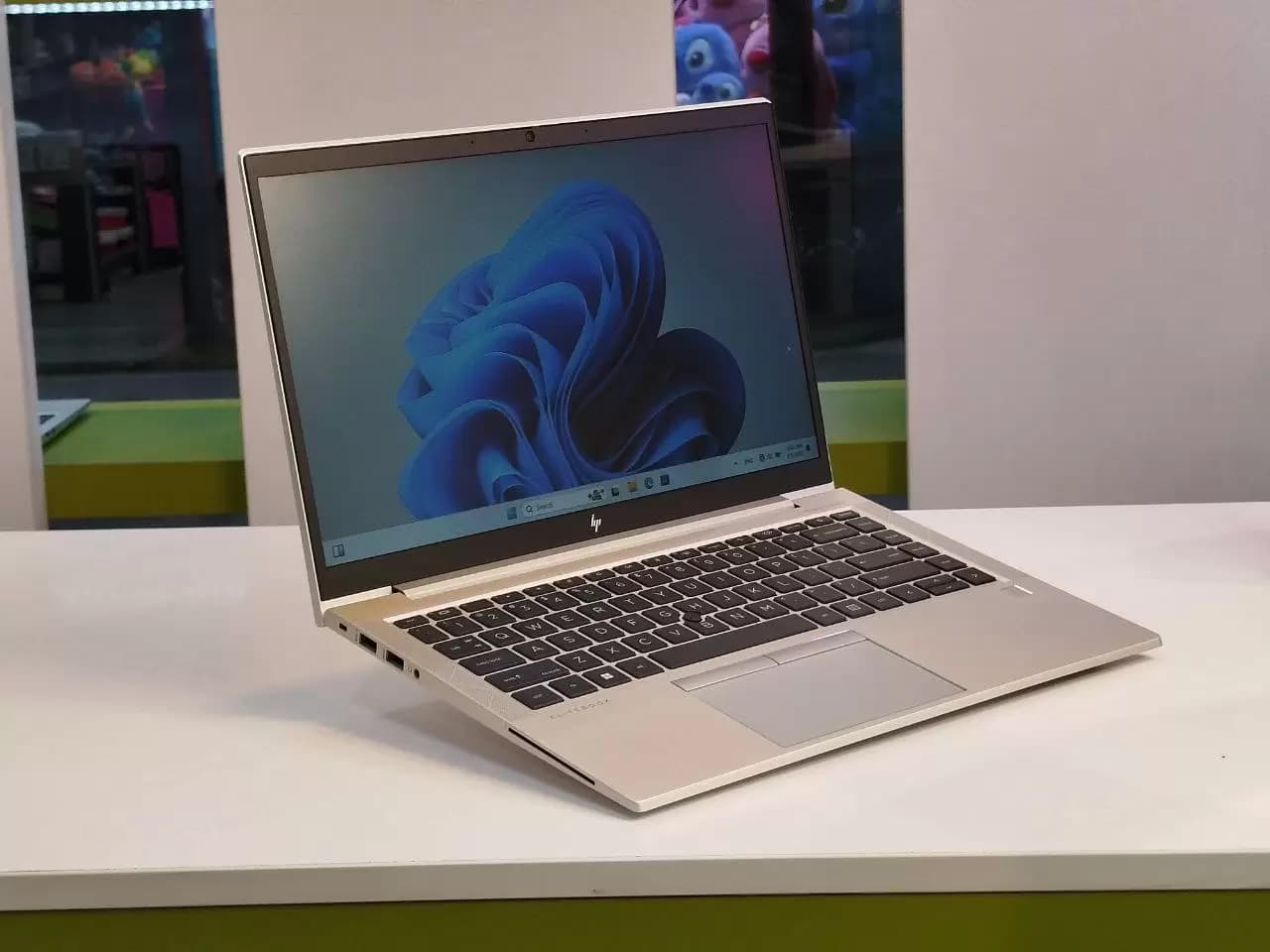 لپ تاپ استوک HP مدل Elitebook 845 G8 — تصویر ۷