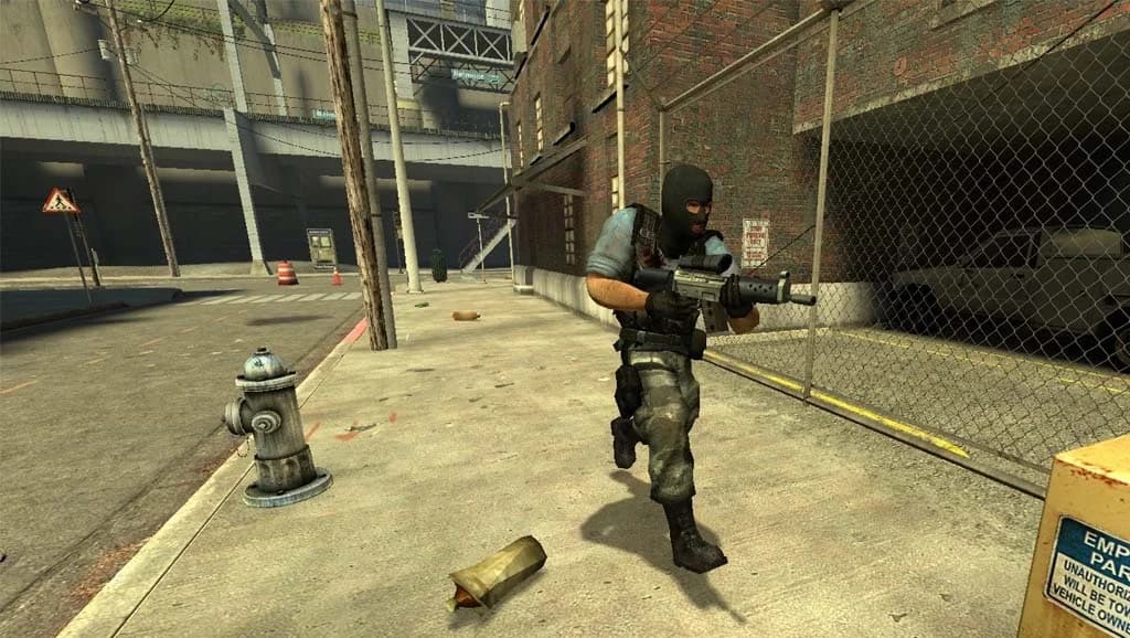 بازی Counter-Strike: Source — تصویر ۱۰