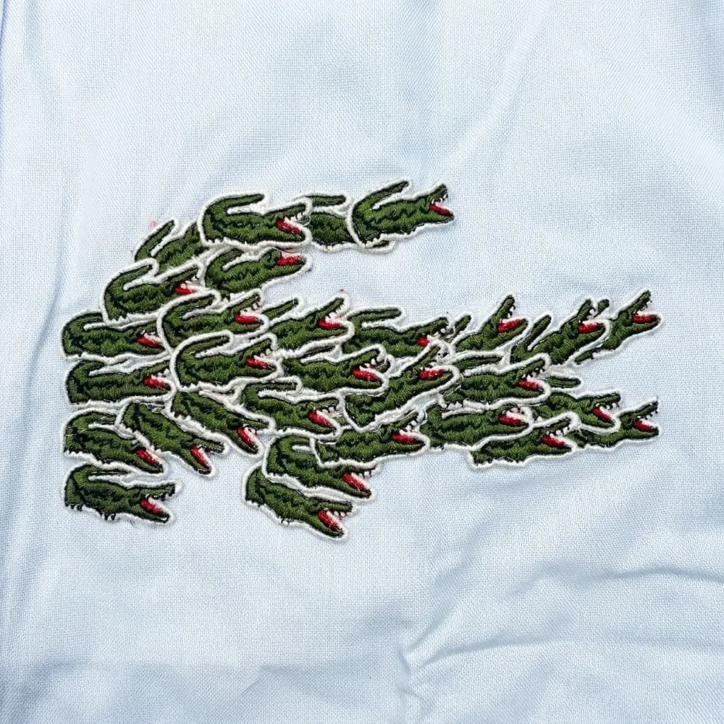 پیراهن طرح تمساح بزرگ برند Lacoste — تصویر ۳
