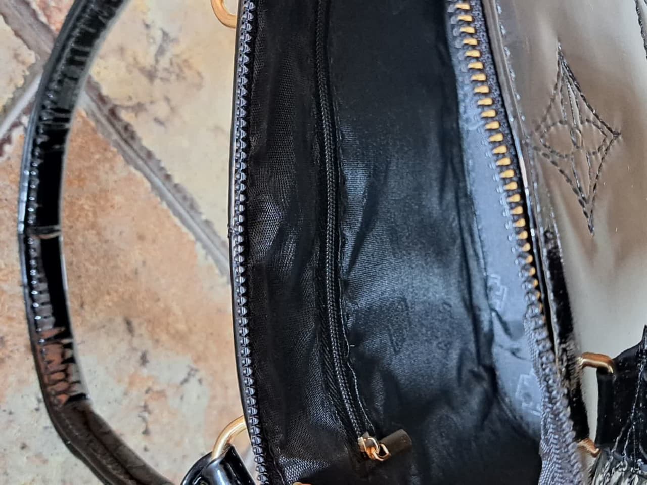 کیف زنانه مجلسی نیم گرد طرح LOUIS VUITTON کد ۳۷۷ — تصویر ۷