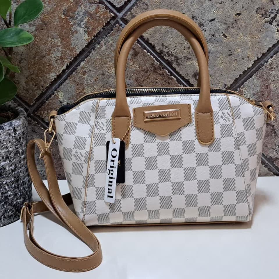 کیف زنانه طرح مارک LOUIS VUITTON شطرنجی، کد ۱۶۷