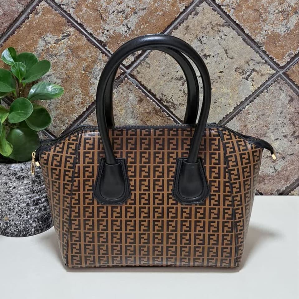 کیف زنانه طرح مارک FENDI کد 176 — تصویر ۸