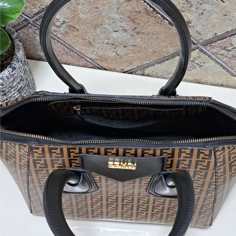 کیف زنانه طرح مارک FENDI کد 176 — تصویر ۱۰
