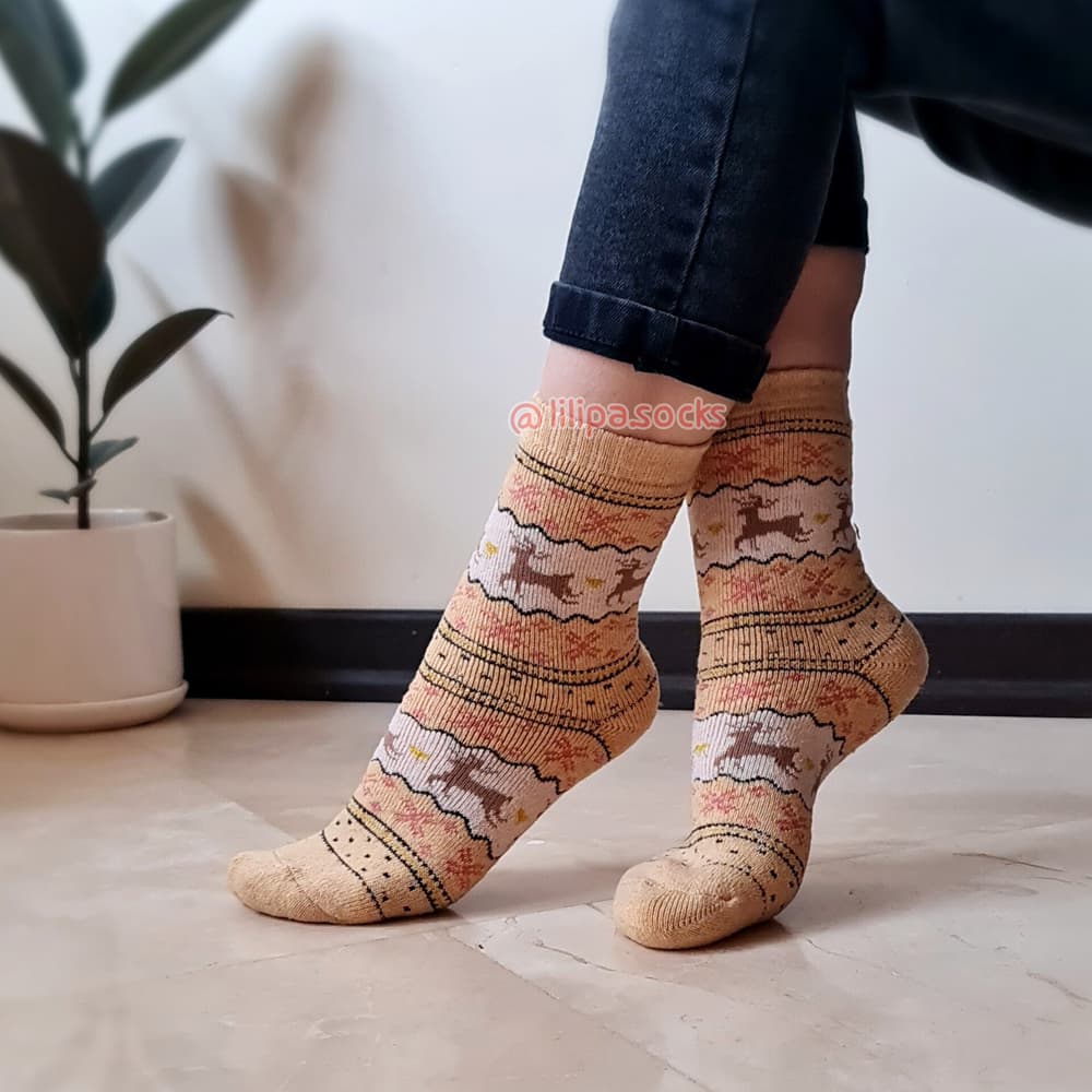 جوراب بافت طرح گوزن ساقدار زنانه — تصویر ۶