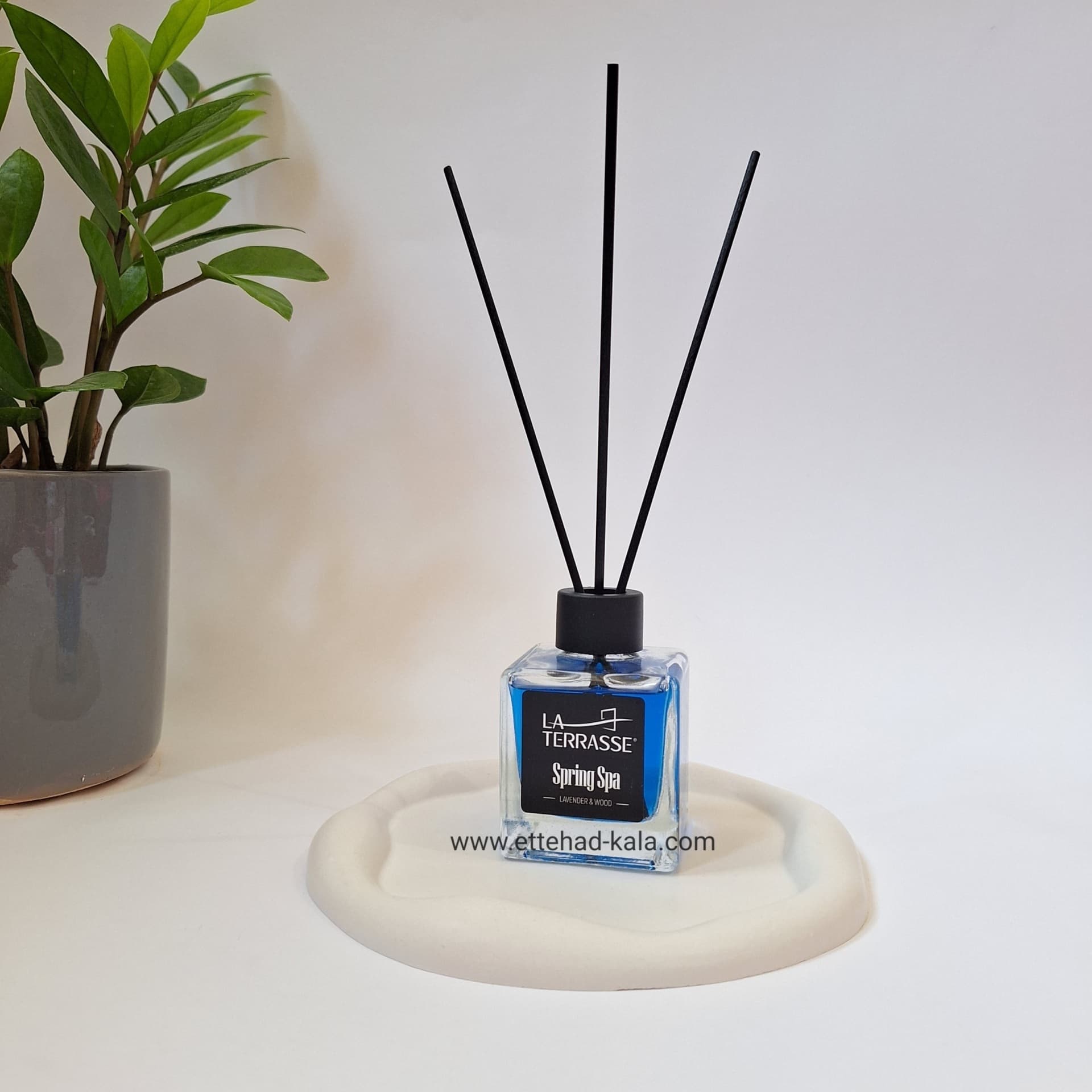 عطر محیط و خودرو لاتراس عصاره بهار (Spring spa) — تصویر ۲