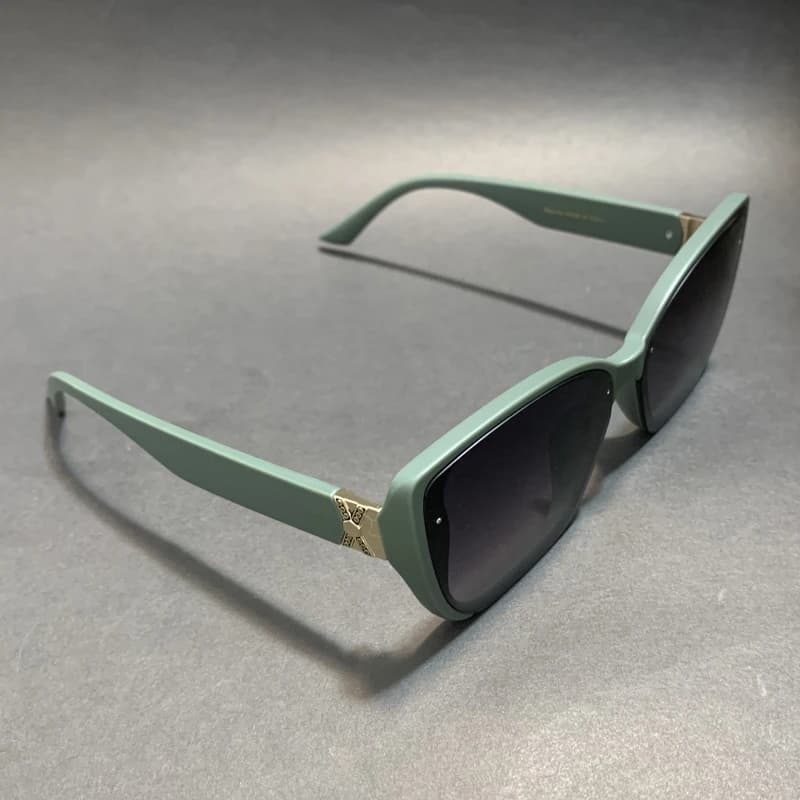 عینک آفتابی گربه ای زنانه مدل G88144 — تصویر ۵